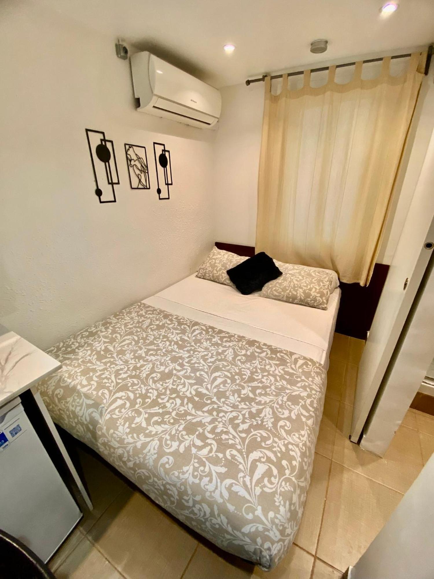 Suites Nuevas Con Bano Privado Frente Al Metro St Mwc Barcelona-Fira 略夫雷加特河畔奥斯皮塔莱特 外观 照片