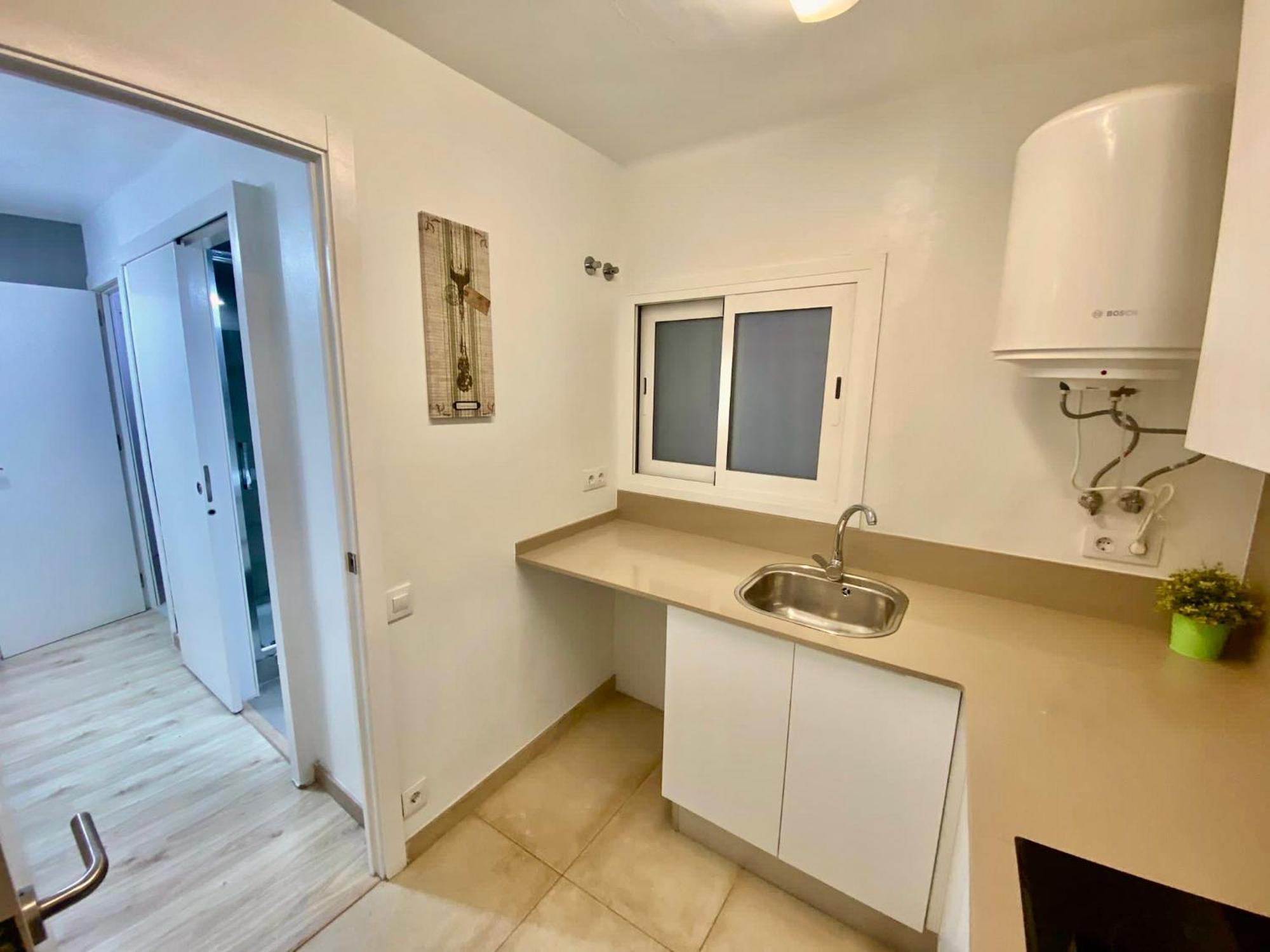 Suites Nuevas Con Bano Privado Frente Al Metro St Mwc Barcelona-Fira 略夫雷加特河畔奥斯皮塔莱特 外观 照片