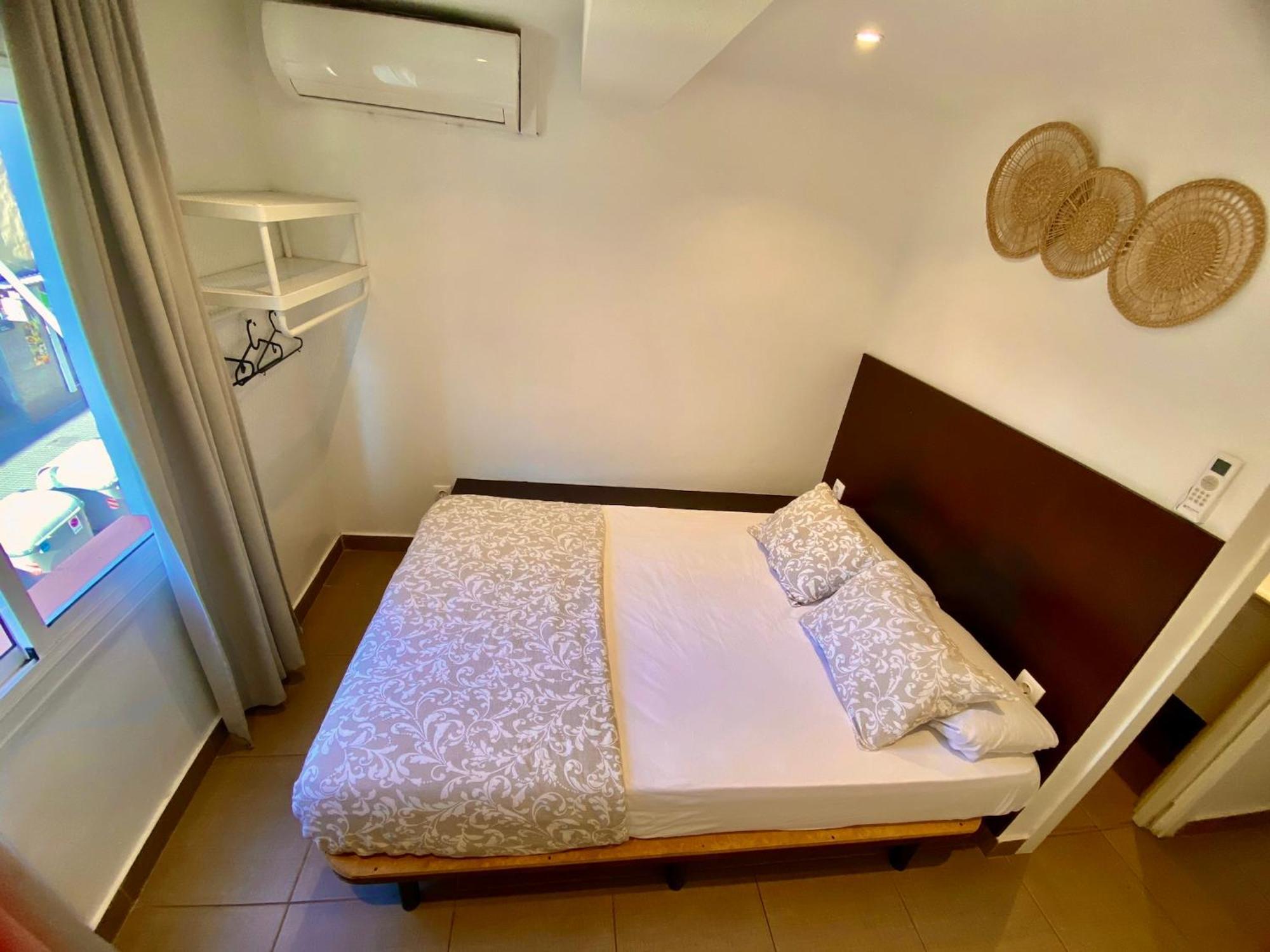Suites Nuevas Con Bano Privado Frente Al Metro St Mwc Barcelona-Fira 略夫雷加特河畔奥斯皮塔莱特 外观 照片