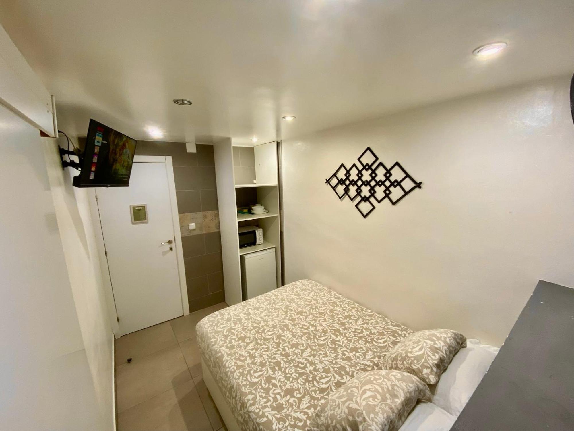 Suites Nuevas Con Bano Privado Frente Al Metro St Mwc Barcelona-Fira 略夫雷加特河畔奥斯皮塔莱特 外观 照片