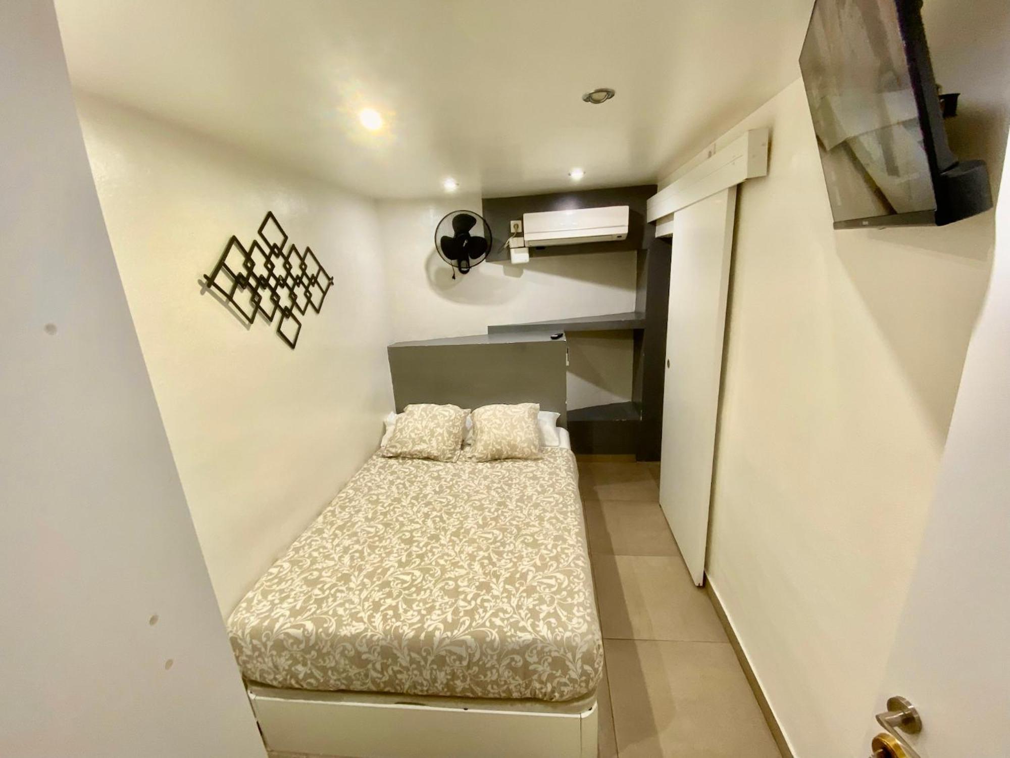 Suites Nuevas Con Bano Privado Frente Al Metro St Mwc Barcelona-Fira 略夫雷加特河畔奥斯皮塔莱特 外观 照片