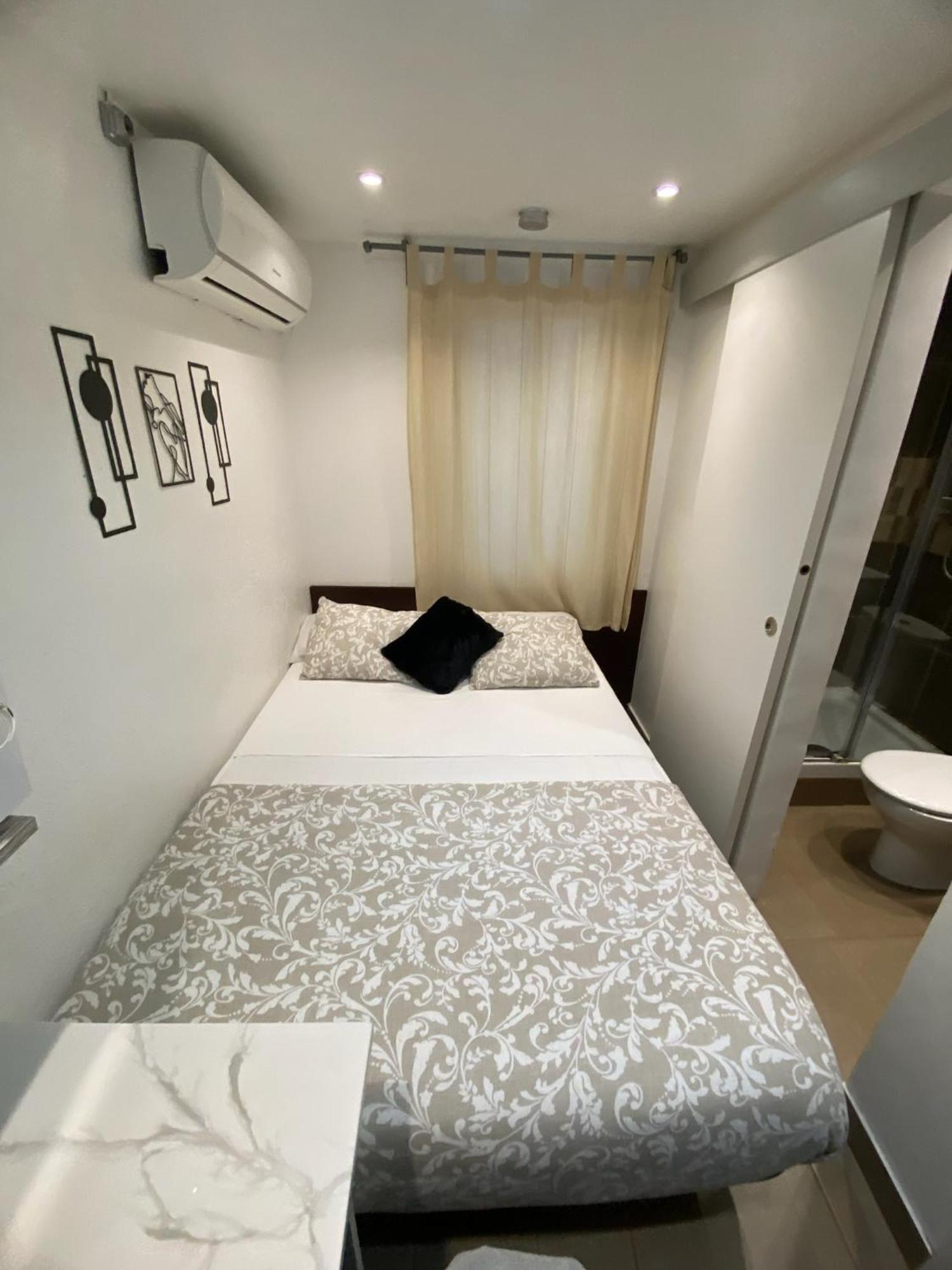 Suites Nuevas Con Bano Privado Frente Al Metro St Mwc Barcelona-Fira 略夫雷加特河畔奥斯皮塔莱特 外观 照片
